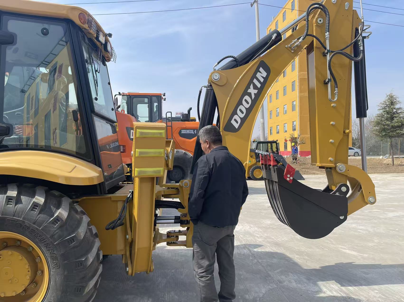 Cənubi Amerikalı Müştərilər Fabrikimizi Ziyarət Edirlər